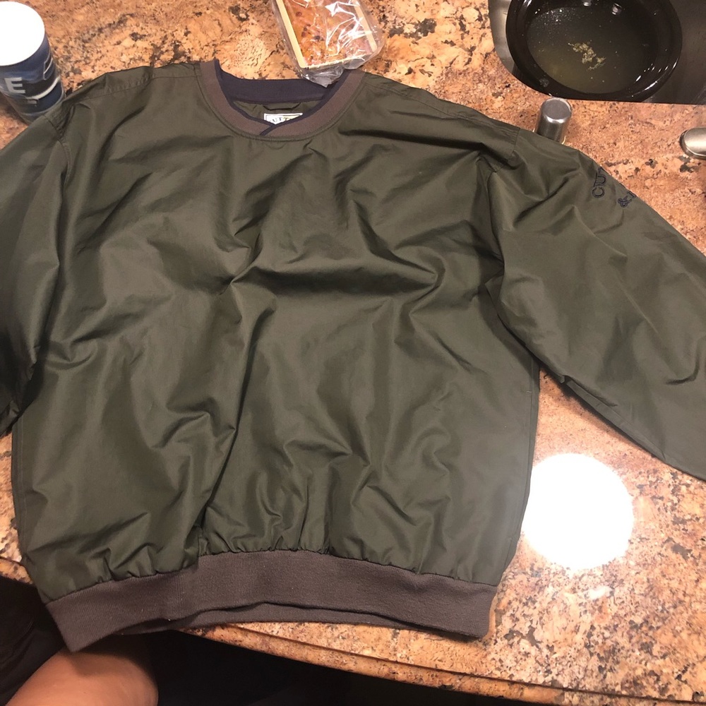 Men’s Cutter & Buck windbreaker olive green